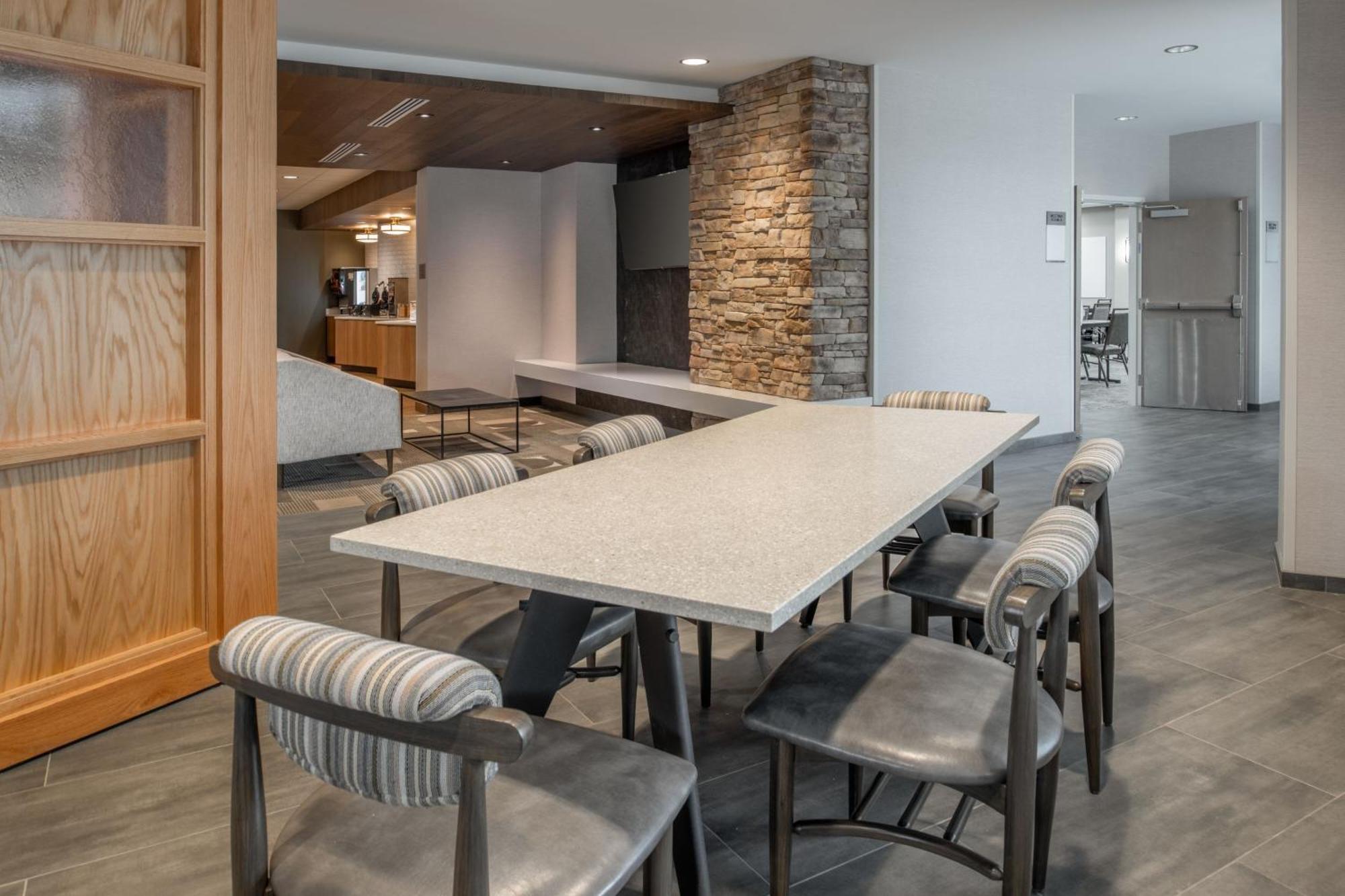 Hotel Fairfield By Marriott Issaquah Esterno foto